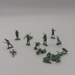 Vintage Tim-Mee Army Men – 1960s Vietnam Era Toy Figures, Set of 14 Ultra Mini